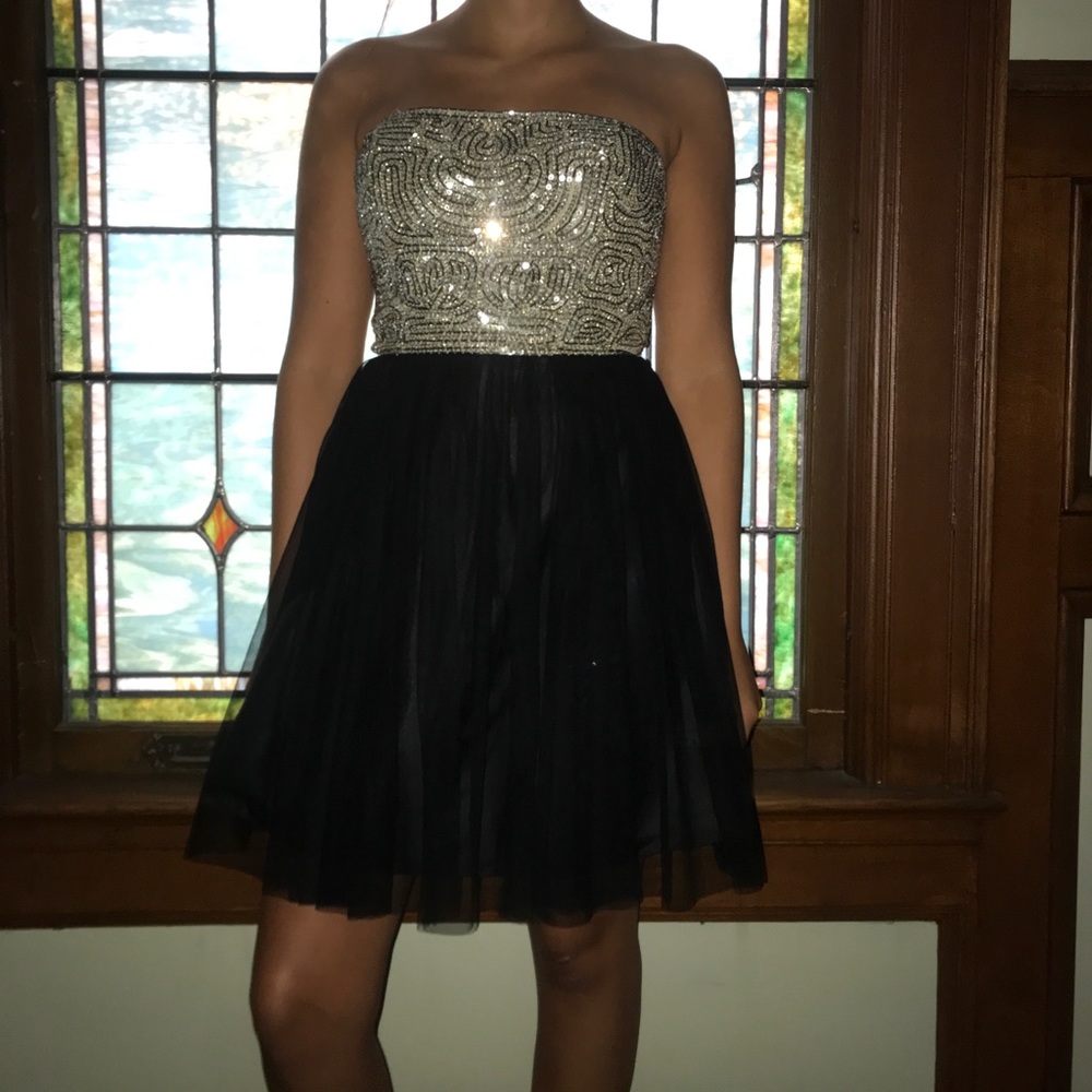 Aidan Mattox designer mini dress